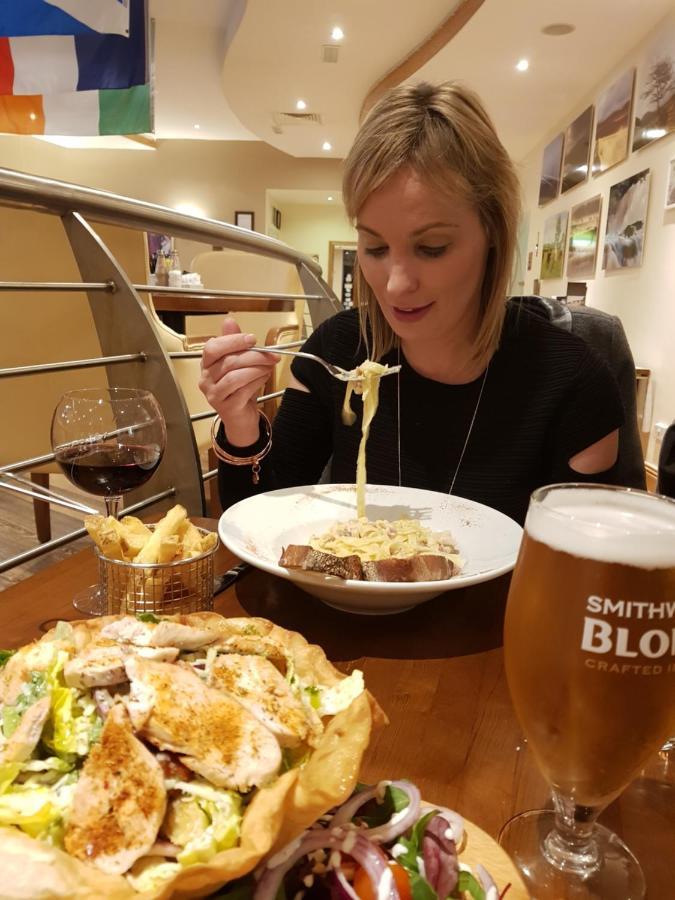Leitrim Marina Hotel Carrick on Shannon エクステリア 写真