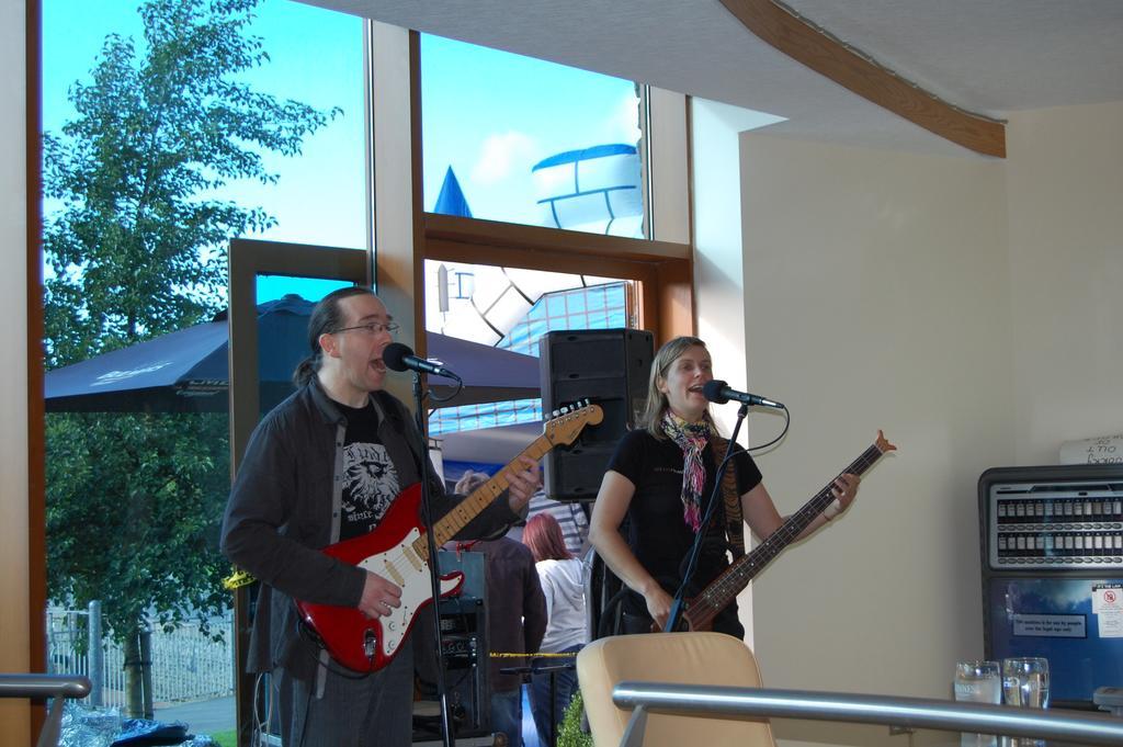Leitrim Marina Hotel Carrick on Shannon エクステリア 写真